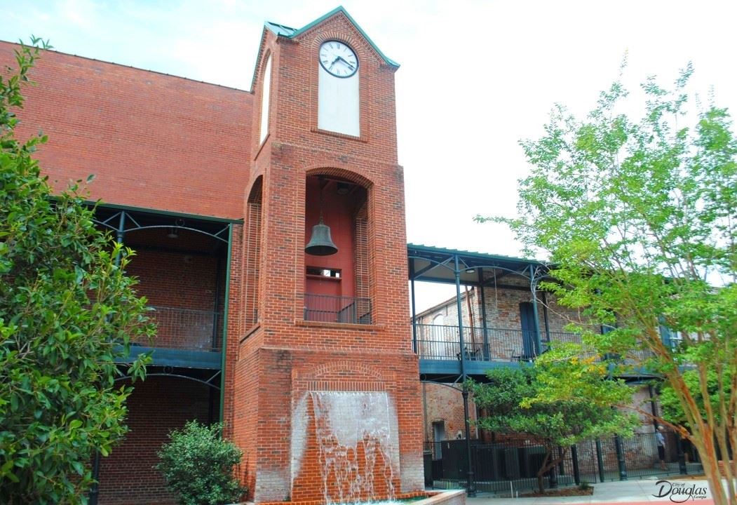 Photo of Atkinson Plaza Opens in new window